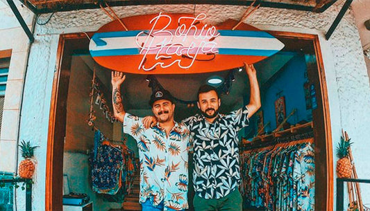 Cómo dos colombianos revolucionan la industria textil con ropa hecha con plástico del mar. (Revista Forbes)