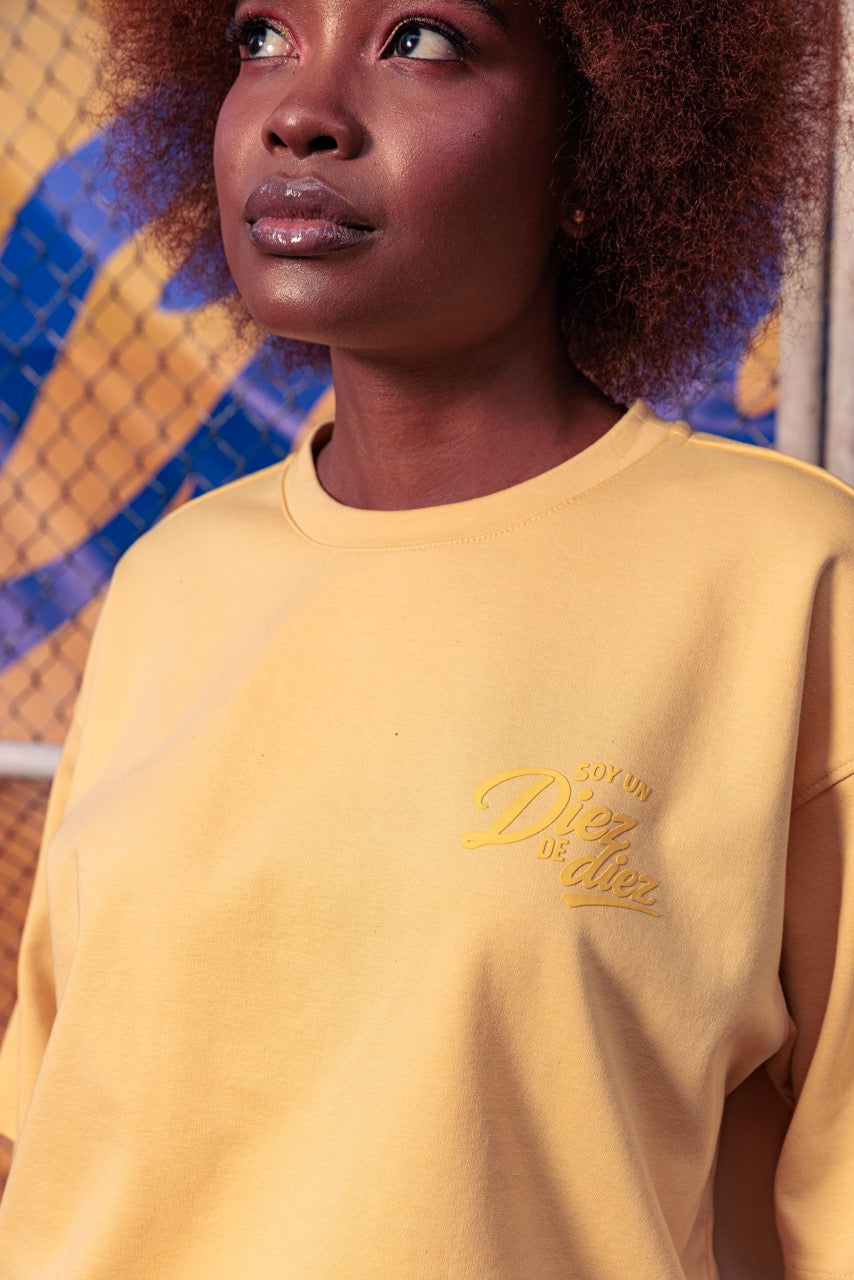 Camiseta Unisex Básica Futbol Criollo Amarilla