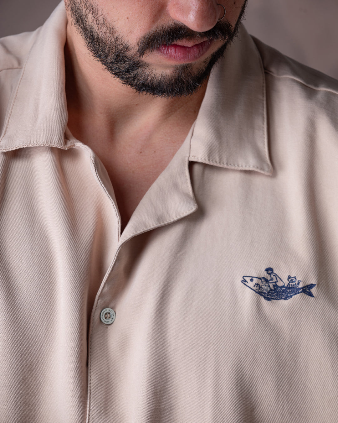 Camisa Unisex Dunan X Bohío Caqui (Rayón)