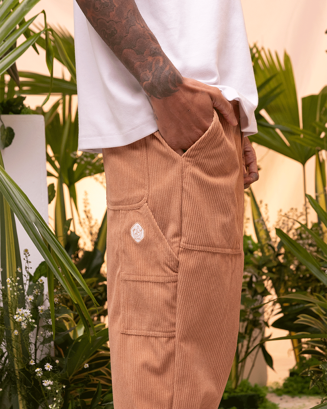 Pantalón Unisex Café (Corduroy)
