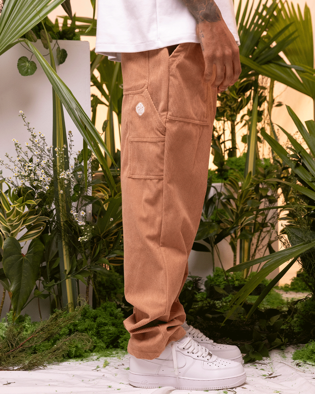 Pantalón Unisex Café (Corduroy)