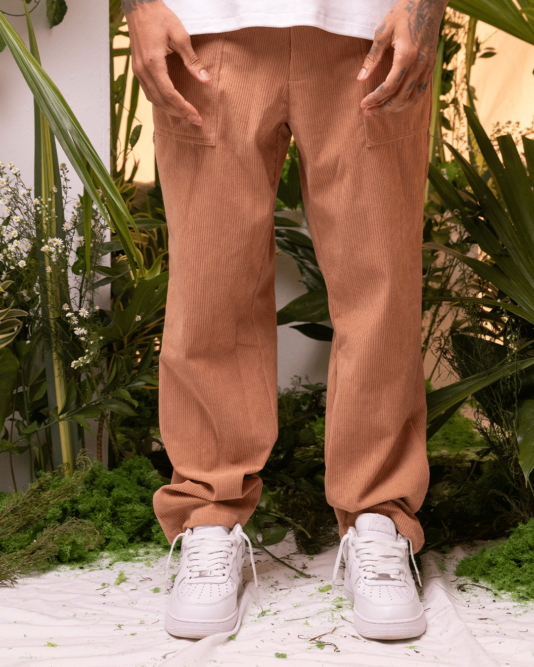 Pantalón Unisex Café (Corduroy)
