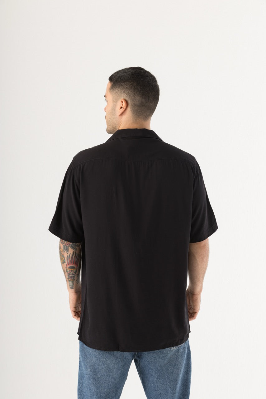 Pack X3 camisas hombre: Blanca, Negra, Gris